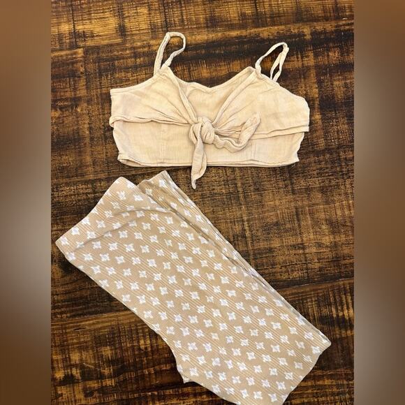 Aerie Lounge Set - Picture 2 of 4